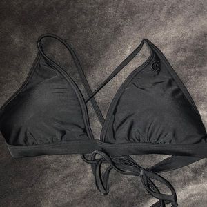 RIPCURL BLACK TRIANGLE TOP